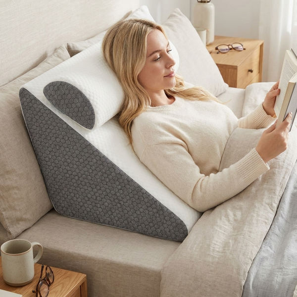 Ergonomic Wedge Pillow